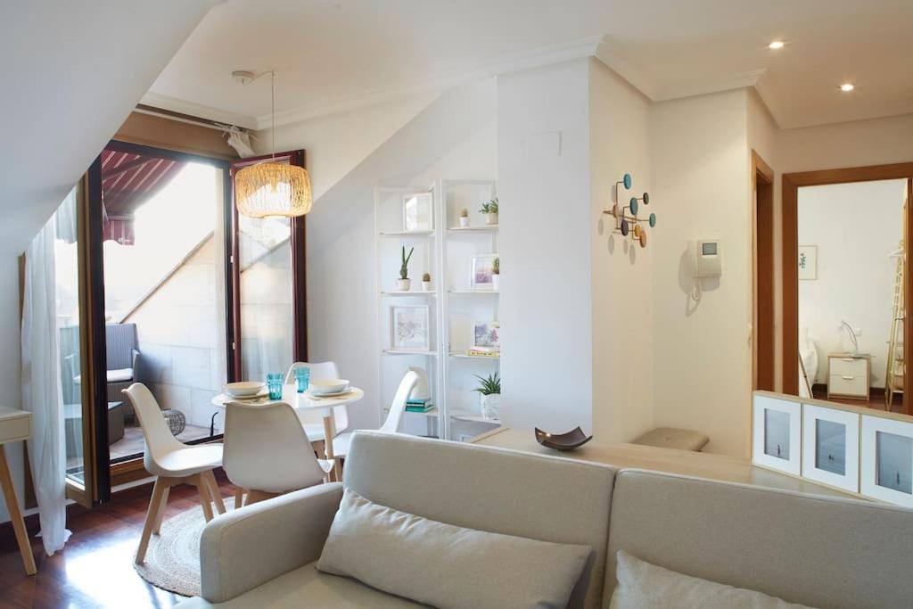 Apartamento Con Terraza A Un Paso De La Playa ヒホン エクステリア 写真